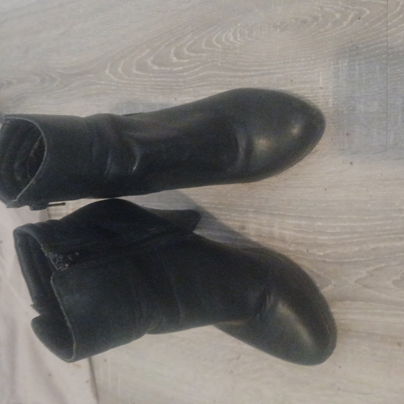 Black le chatue boots - Picture 2 of 3